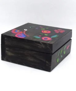 Caja cuadrada mediana