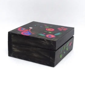 Caja cuadrada mediana